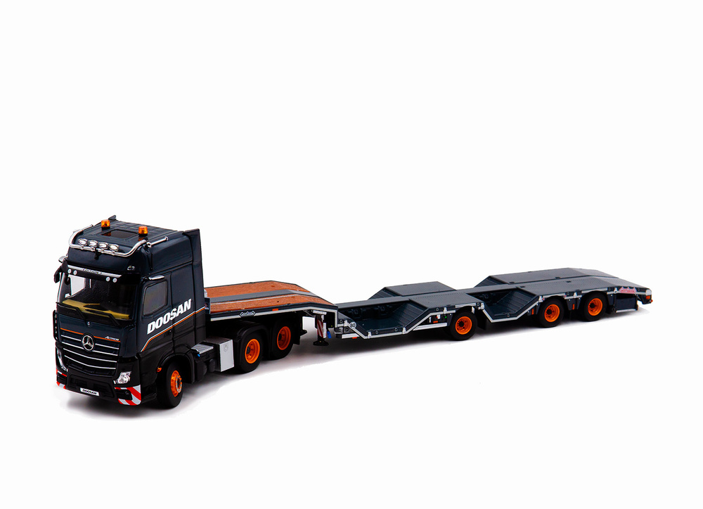 Miniatura camion Mercedes-Benz Actros GigaSpace + Nooteboom